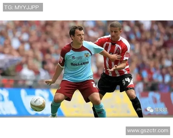 三签足球球星卡市场价格分析及其投资潜力探讨 三签足球球星卡市场价格分析及其投资潜力探讨