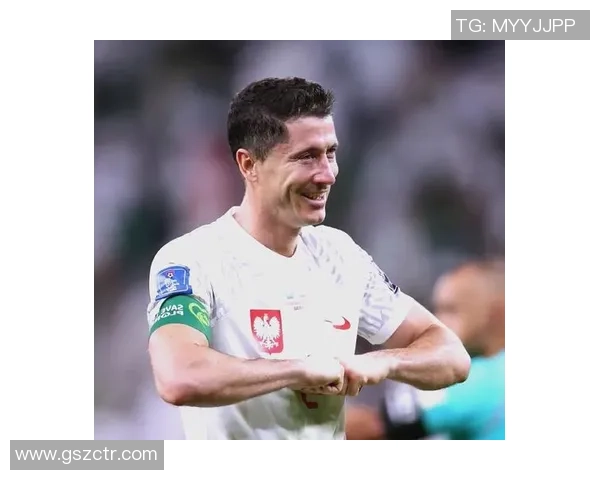 波兰男足球星职业生涯与国家队荣耀及未来发展前景解析 波兰男足球星职业生涯与国家队荣耀及未来发展前景解析